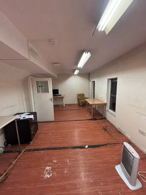 Asbestos artex removal from plasterboard walls in Dalston